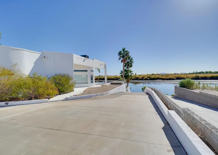 Magnificent Big River With Beautiful Views * Parker